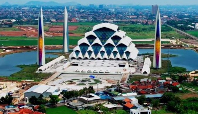 Pengelolaan Masjid Raya Al-Jabbar Bakal Ditingkatkan