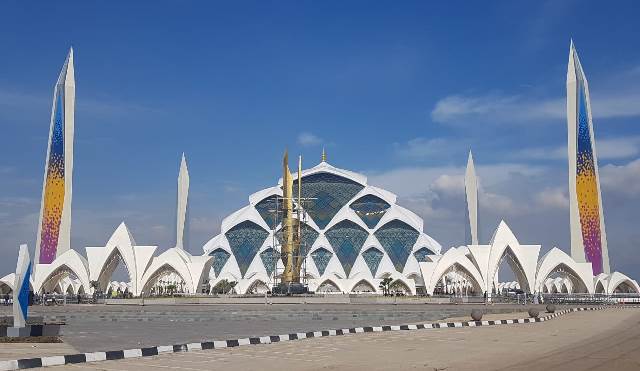 Masjid Raya Al Jabbar Bandung