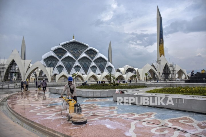 Masjid Al Jabbar Bandung
